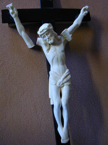 Jesus auf altes Kreuz anpassen