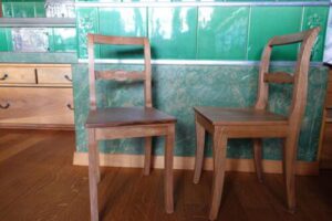 Möbel und Verzierungen von Studer Holzbildhauerei